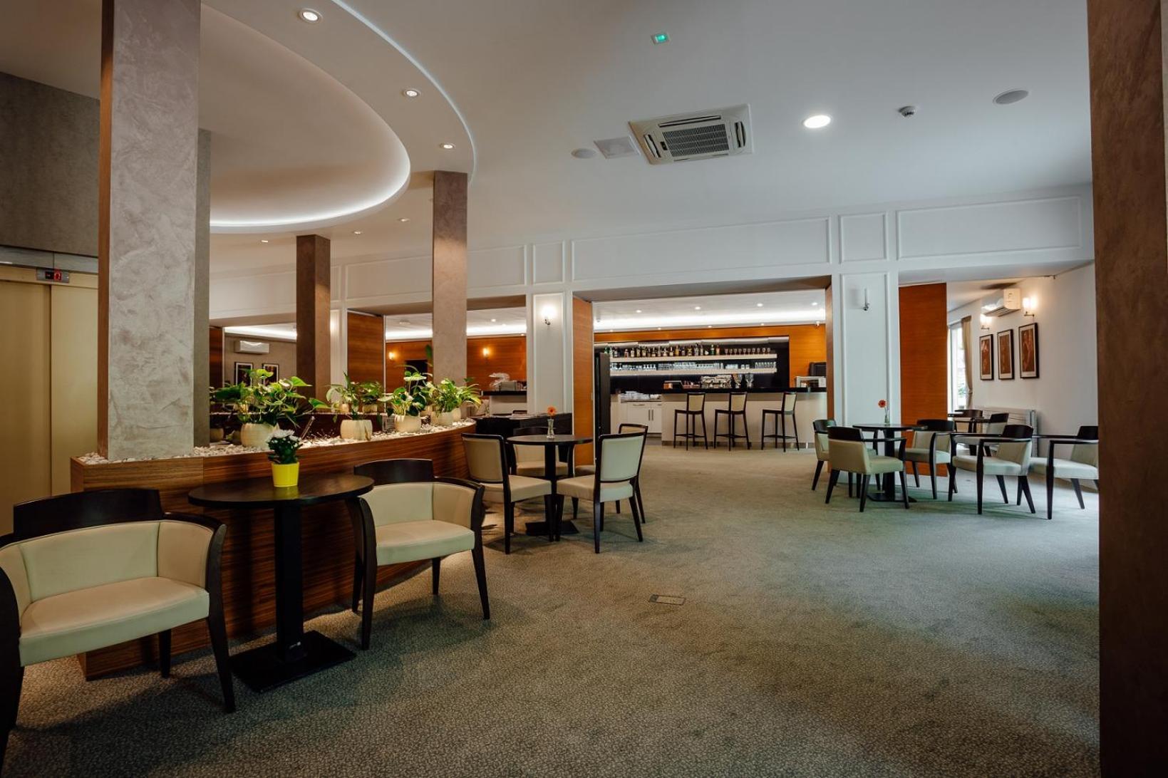 Hotel Pod Zamkom Бойнице Экстерьер фото