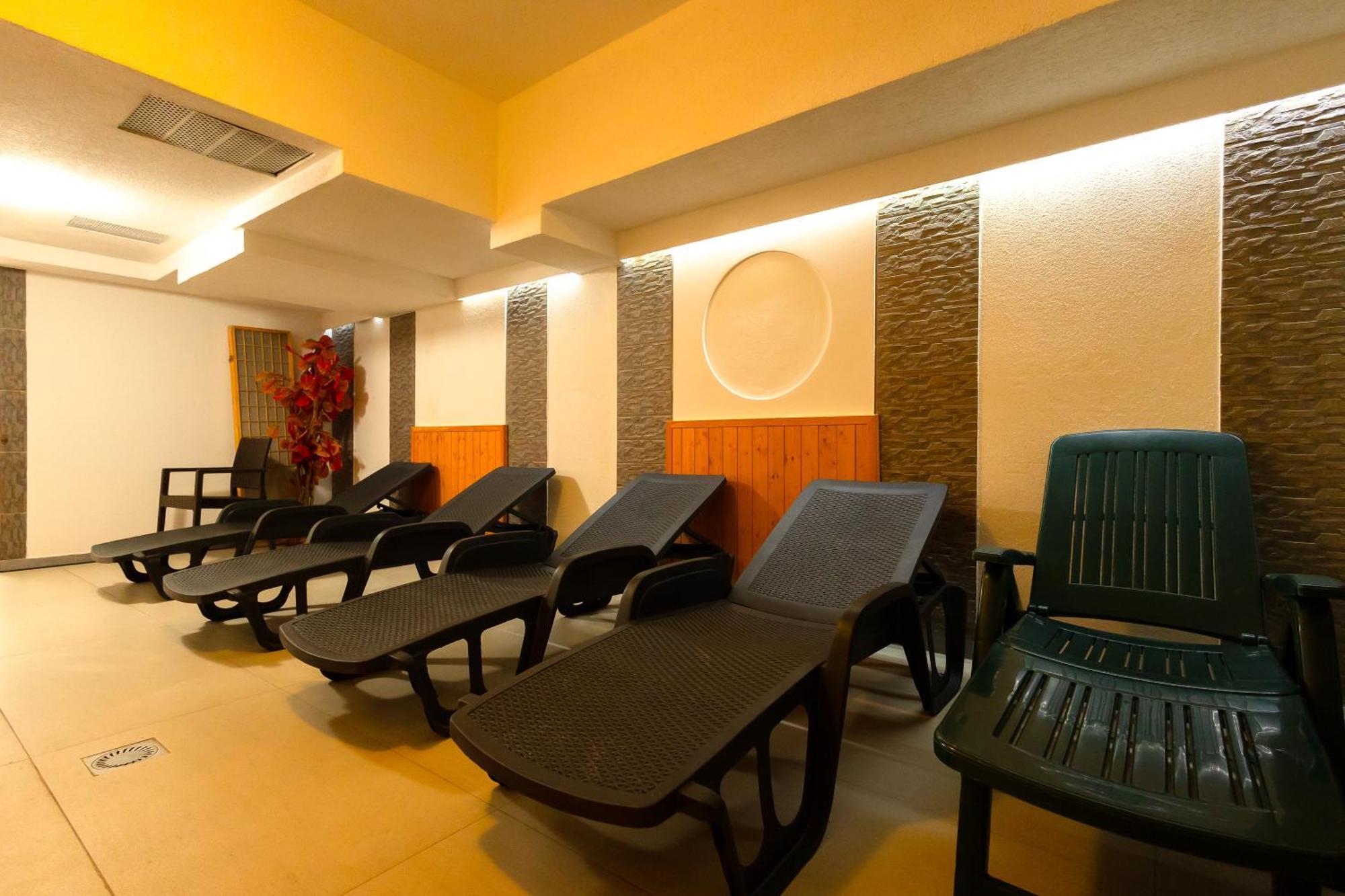 Hotel Pod Zamkom Бойнице Экстерьер фото