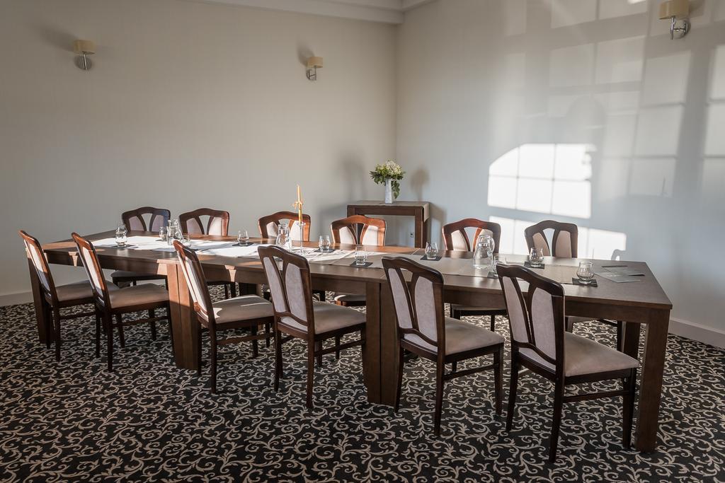 Hotel Pod Zamkom Бойнице Экстерьер фото