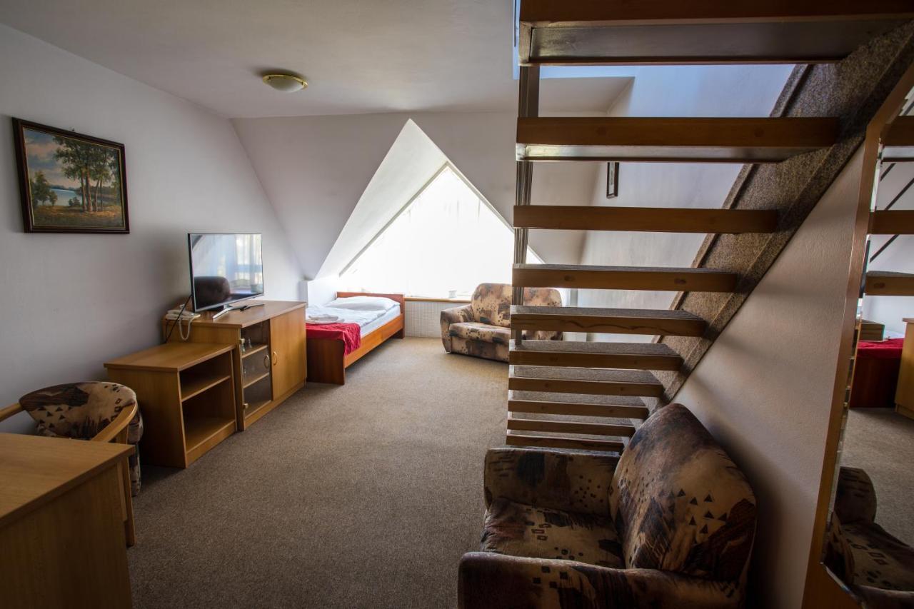 Hotel Pod Zamkom Бойнице Экстерьер фото